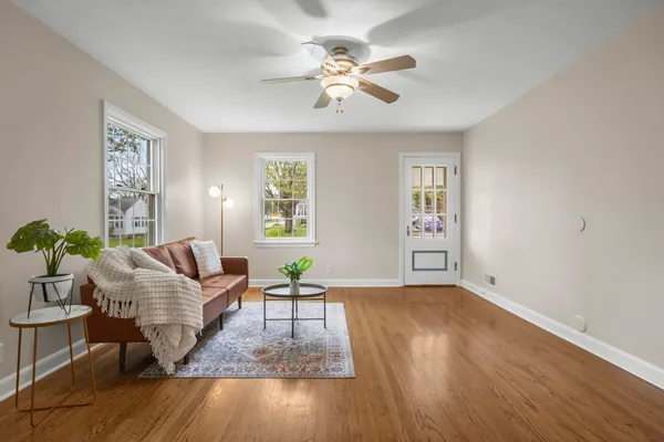 $415,000 | 1502 Farragut Street, Madison, WI 53704