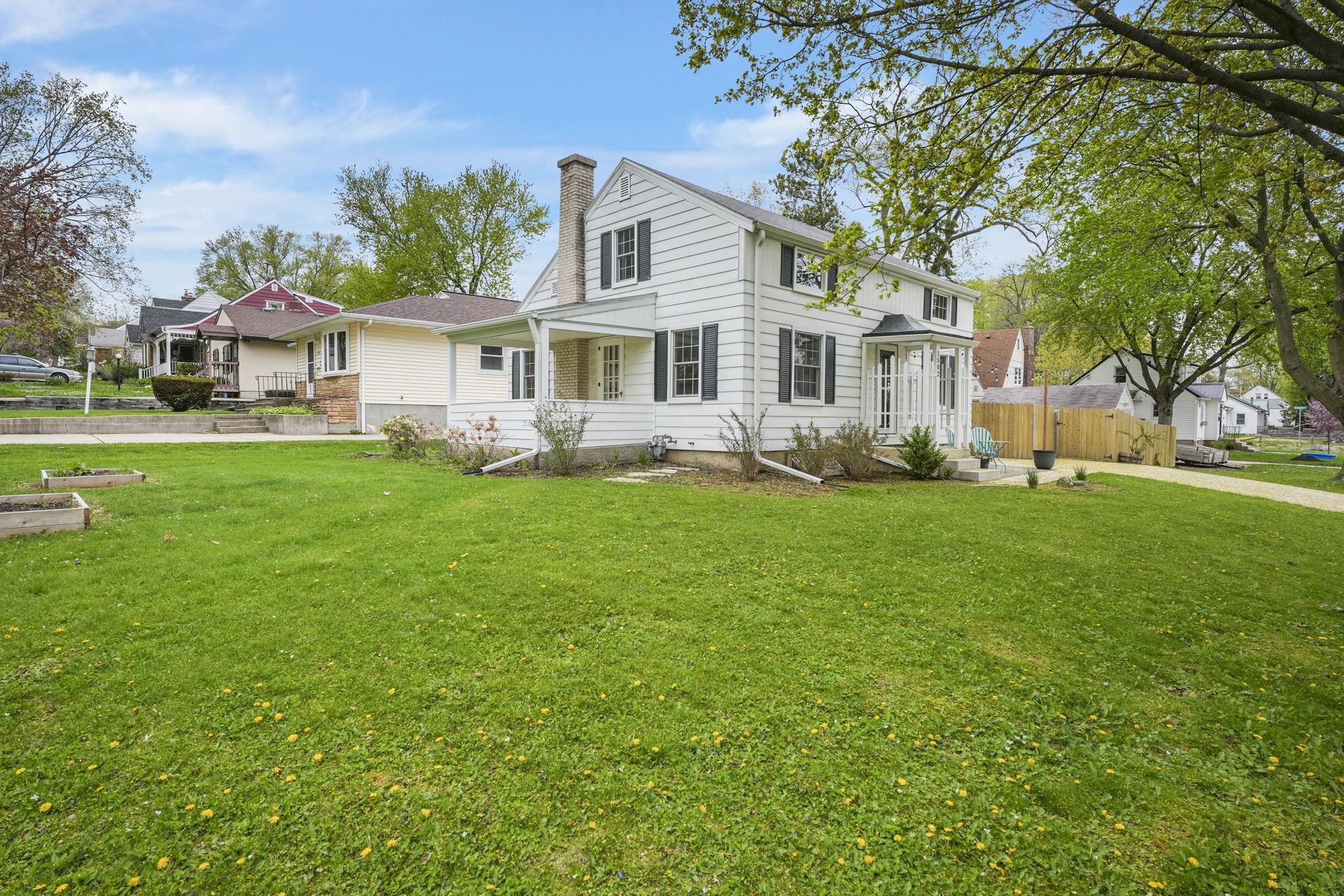 1502 Farragut Street Madison, WI 53704 - Photo 45 of 56