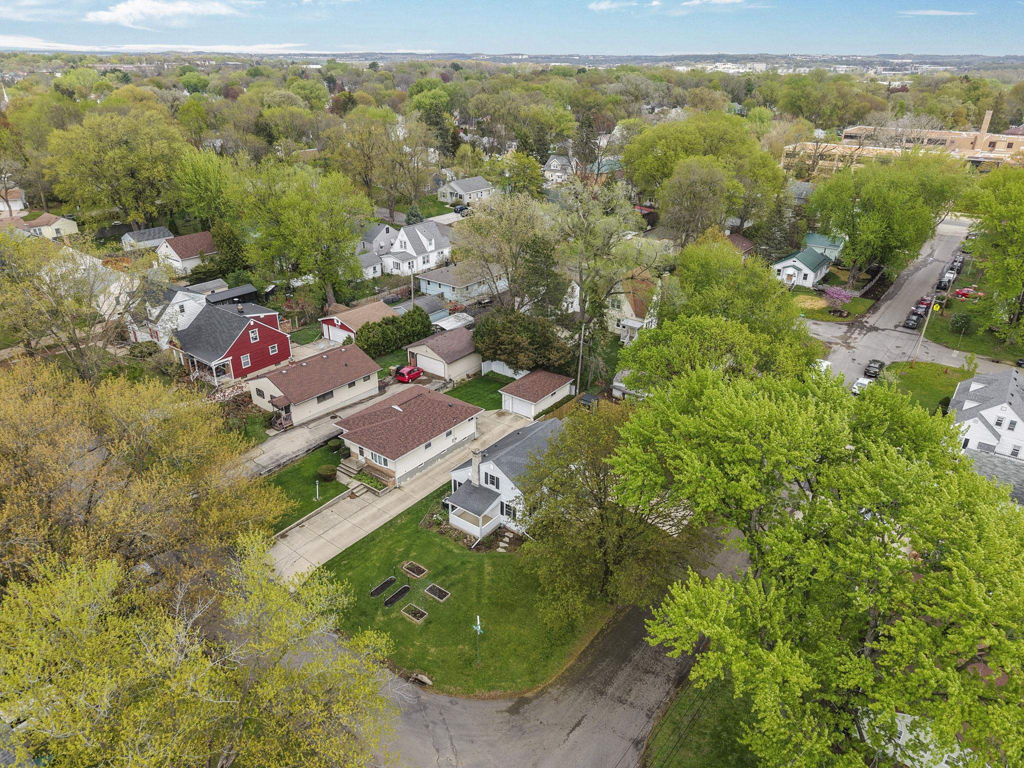 1502 Farragut Street Madison, WI 53704 - Photo 50 of 56