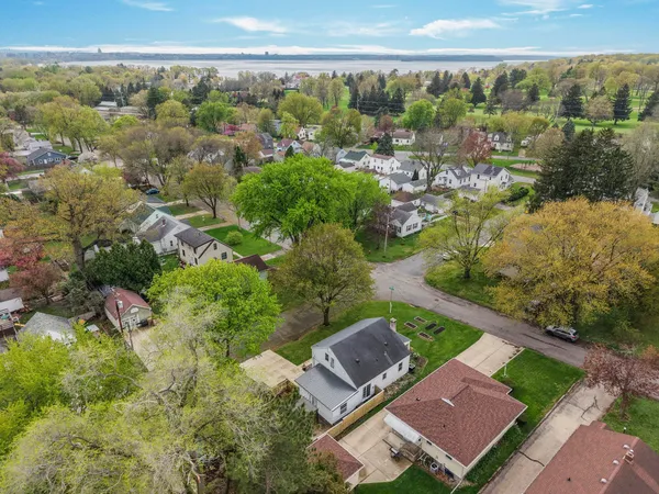$415,000 | 1502 Farragut Street, Madison, WI 53704