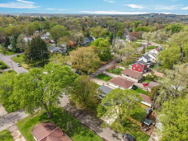 $415,000 | 1502 Farragut Street, Madison, WI 53704