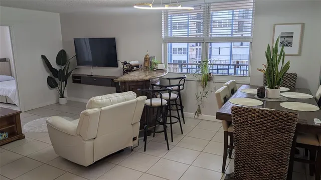 $3,400 | 1501 South Ocean Drive, Unit 404, Hollywood, FL 33019