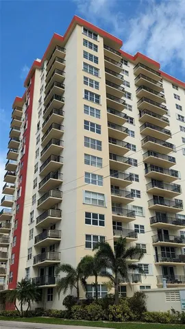 $3,400 | 1501 South Ocean Drive, Unit 404, Hollywood, FL 33019