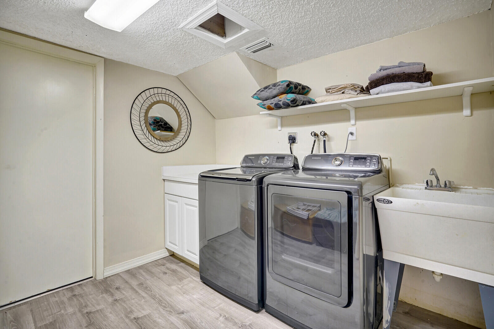 290 East Fern Drive Boca Raton, FL 33432 - Photo 26 of 51 Laundry
