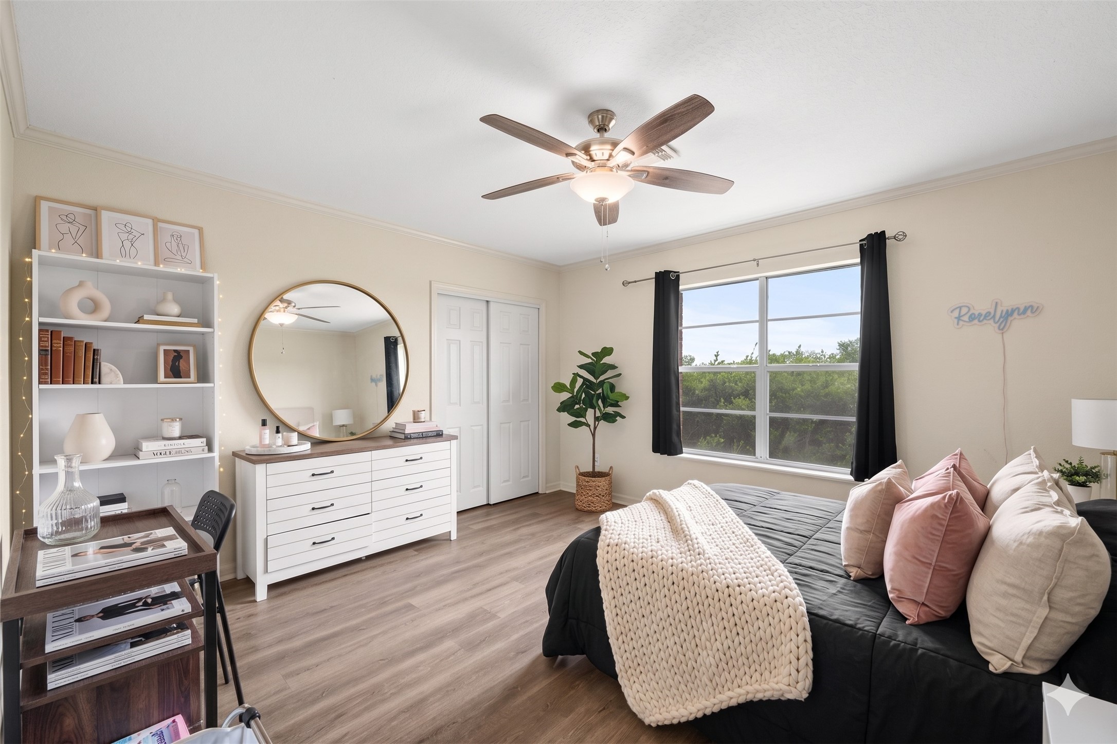 2915 County Road 153 Georgetown, TX 78626 - Photo 14 of 24 a living room with furniture and a window