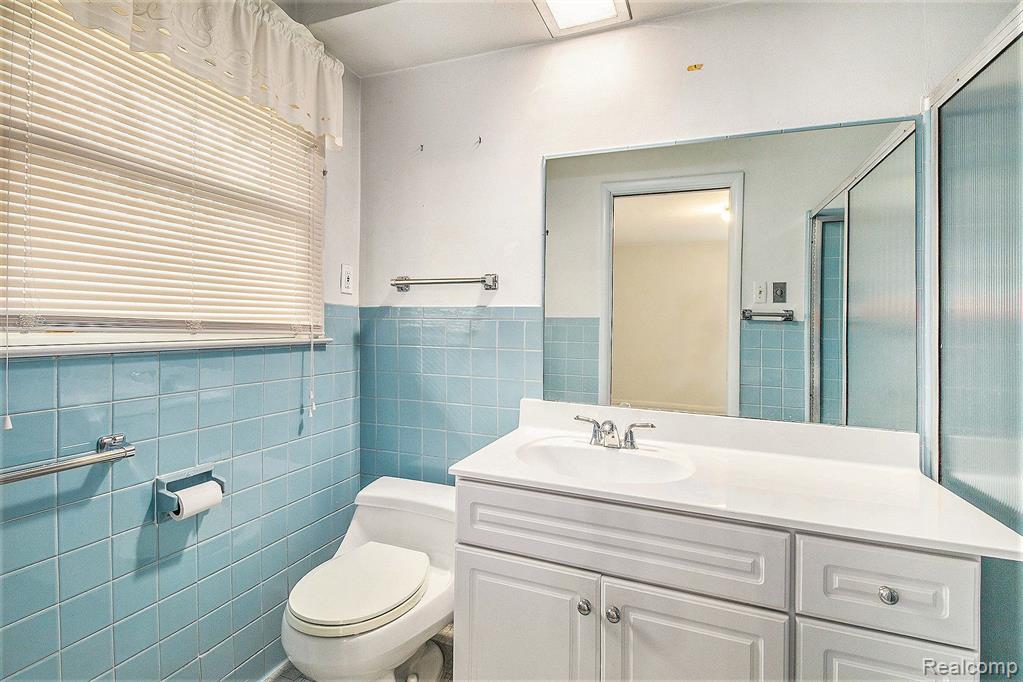 5730 Burnham Road Bloomfield Hills, MI 48301 - Photo 16 of 22
