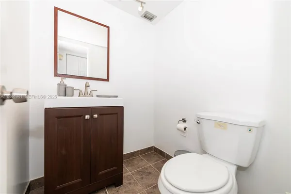 $2,350 | 2750 Northeast 183rd Street, Unit 1207, Aventura, FL 33160