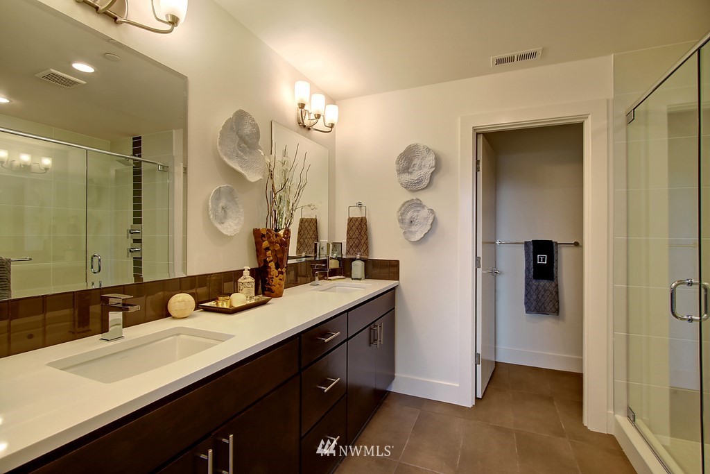 9604 Main Street, Unit 3 Bothell, WA 98011 - Photo 14 of 18