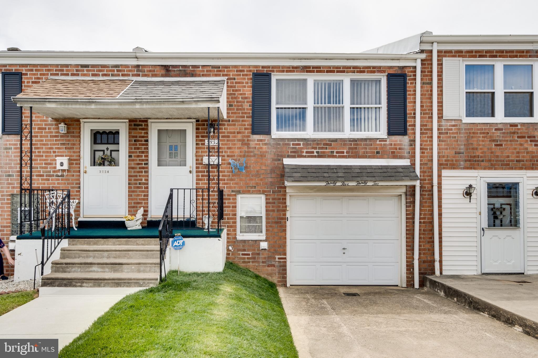 3532 Oakhill Road Philadelphia, PA 19154 - Photo 1 of 32 Call this HOME - Truly Move In Condition
