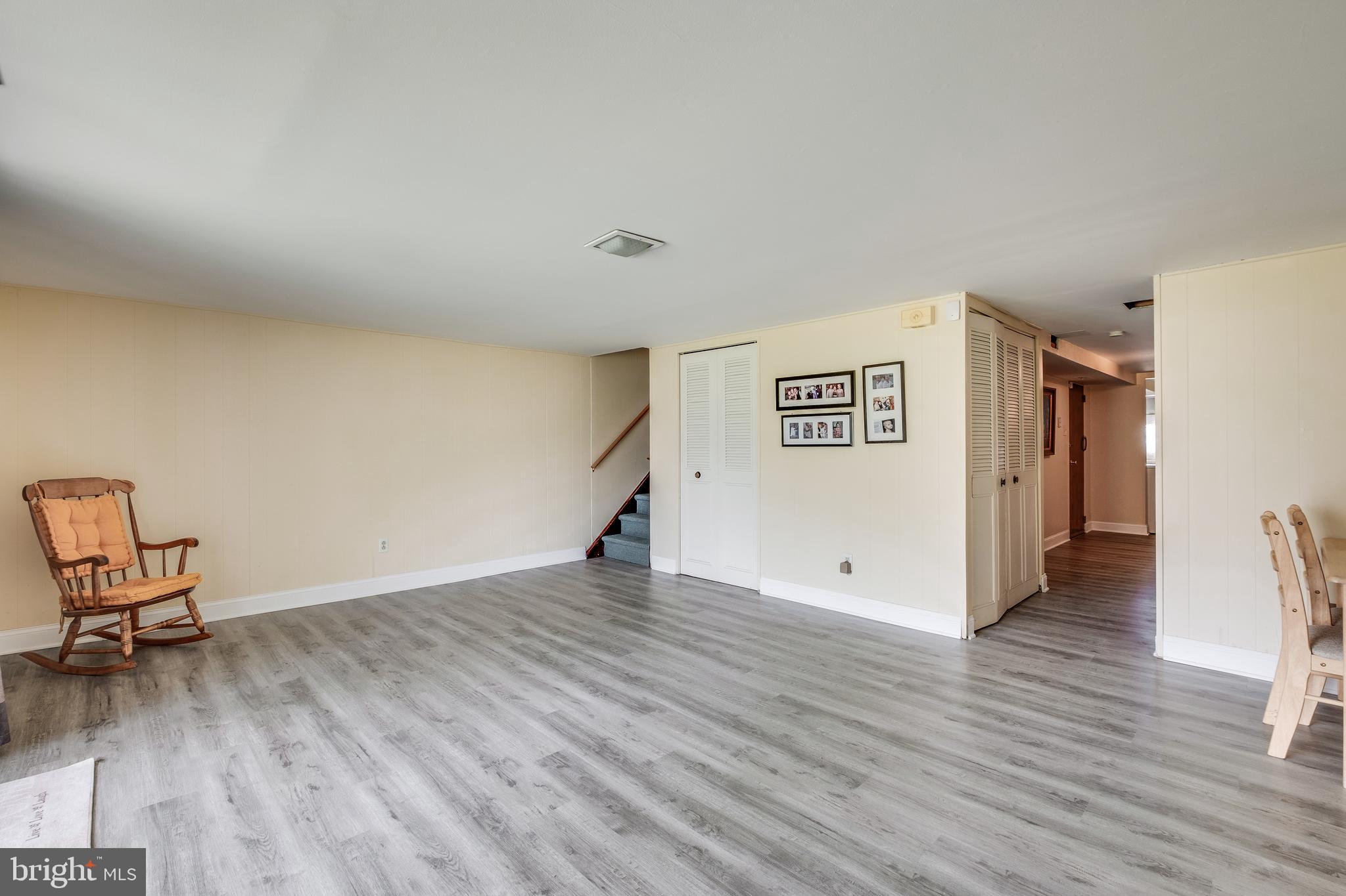 3532 Oakhill Road Philadelphia, PA 19154 - Photo 22 of 32 New laminate flooring
