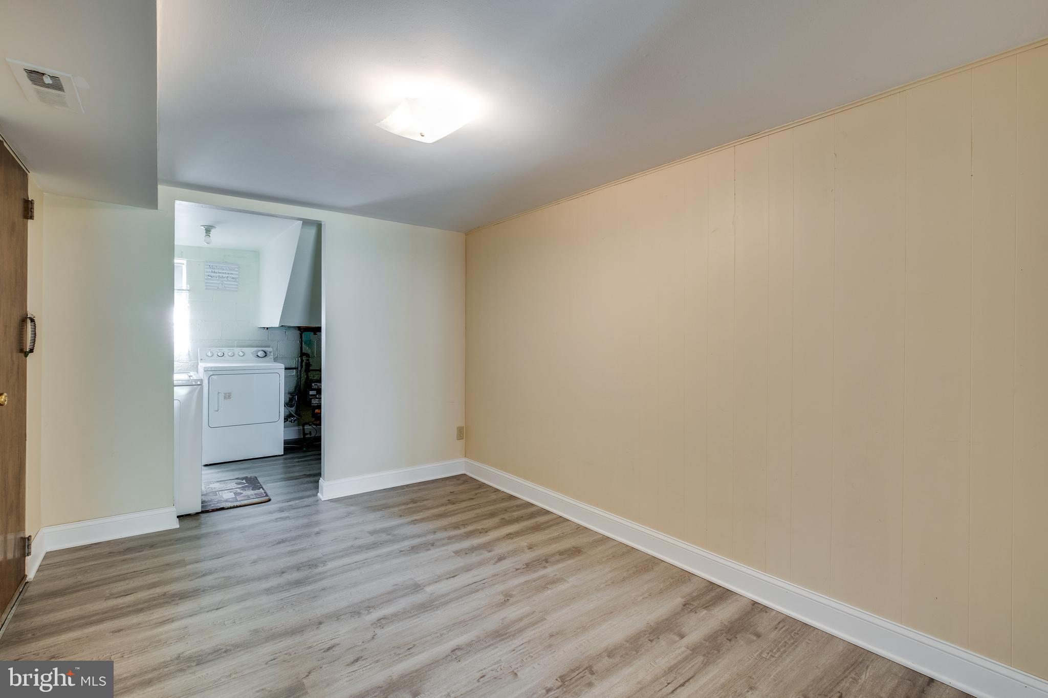 3532 Oakhill Road Philadelphia, PA 19154 - Photo 24 of 32 Extra Space for an office, storage or 3rd bedroom?