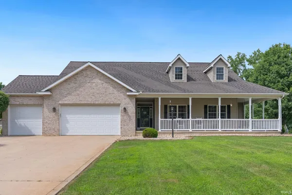 $439,500 | 1810 East Walnut Street, Warsaw, IN 46582