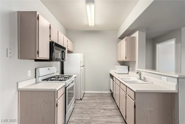 $1,250 | 7413 West Russell Road, Unit 254, Las Vegas, NV 89113
