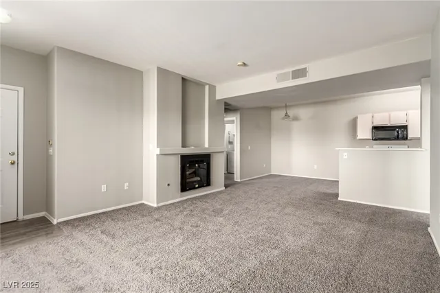 $1,250 | 7413 West Russell Road, Unit 254, Las Vegas, NV 89113
