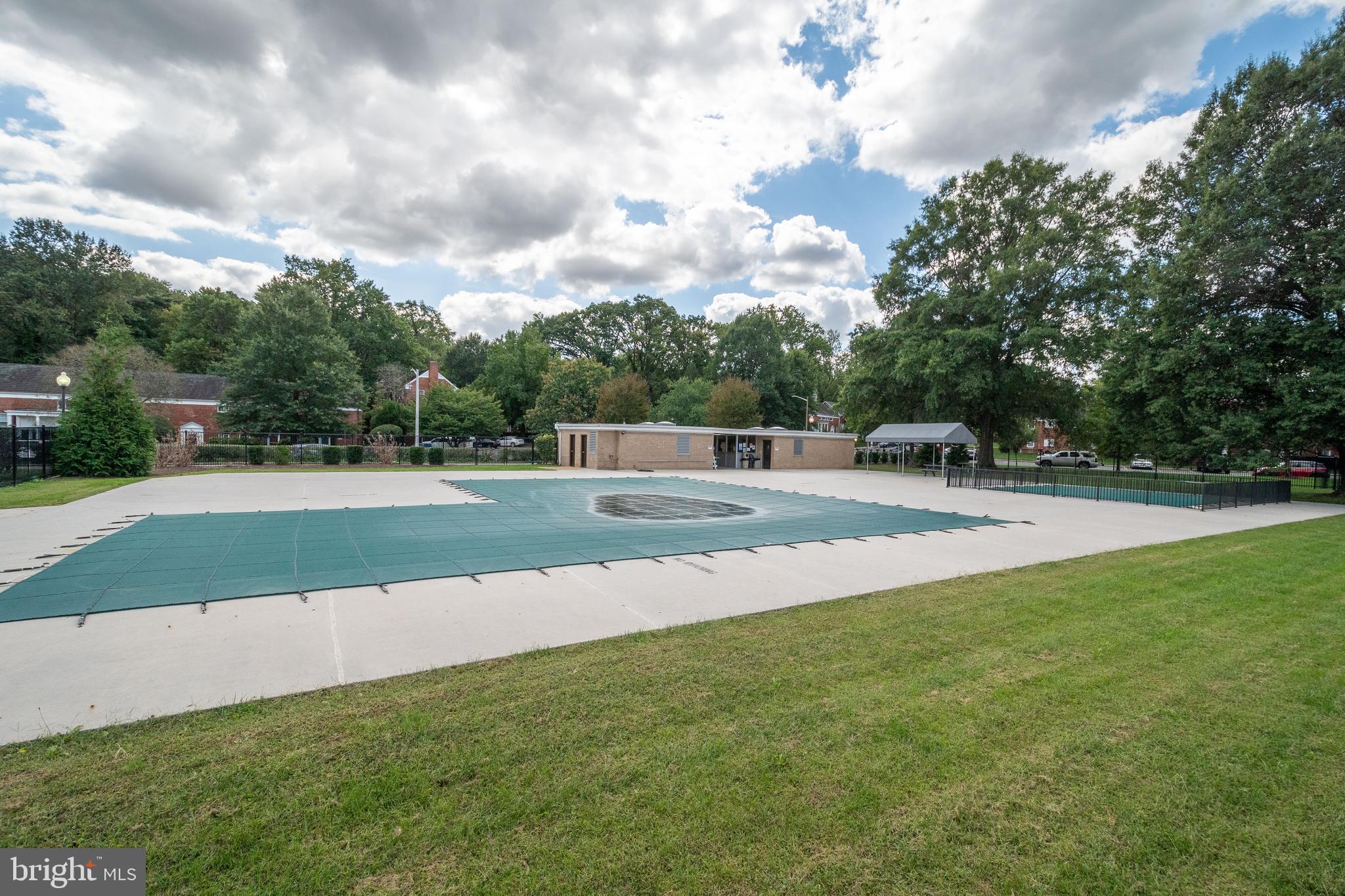1225 Martha Custis Drive, Unit 502 Alexandria, VA 22302 - Photo 19 of 24 a view of a playground with basketball court