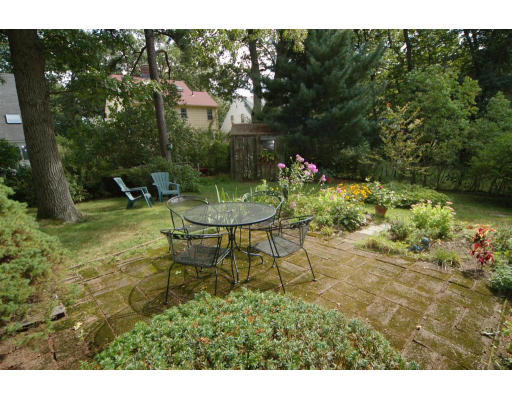 48 Kenilworth Road Arlington, MA 02476 - Photo 2 of 25 Gallery Image 2