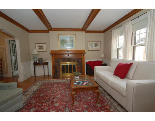 48 Kenilworth Road Arlington, MA 02476 - Photo 4 of 25 Gallery Image 4
