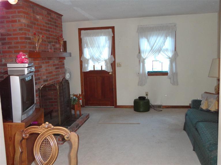 140 Cedric Road Centerville, MA 02632 - Photo 16 of 17 a bedroom with a bed and a mirror