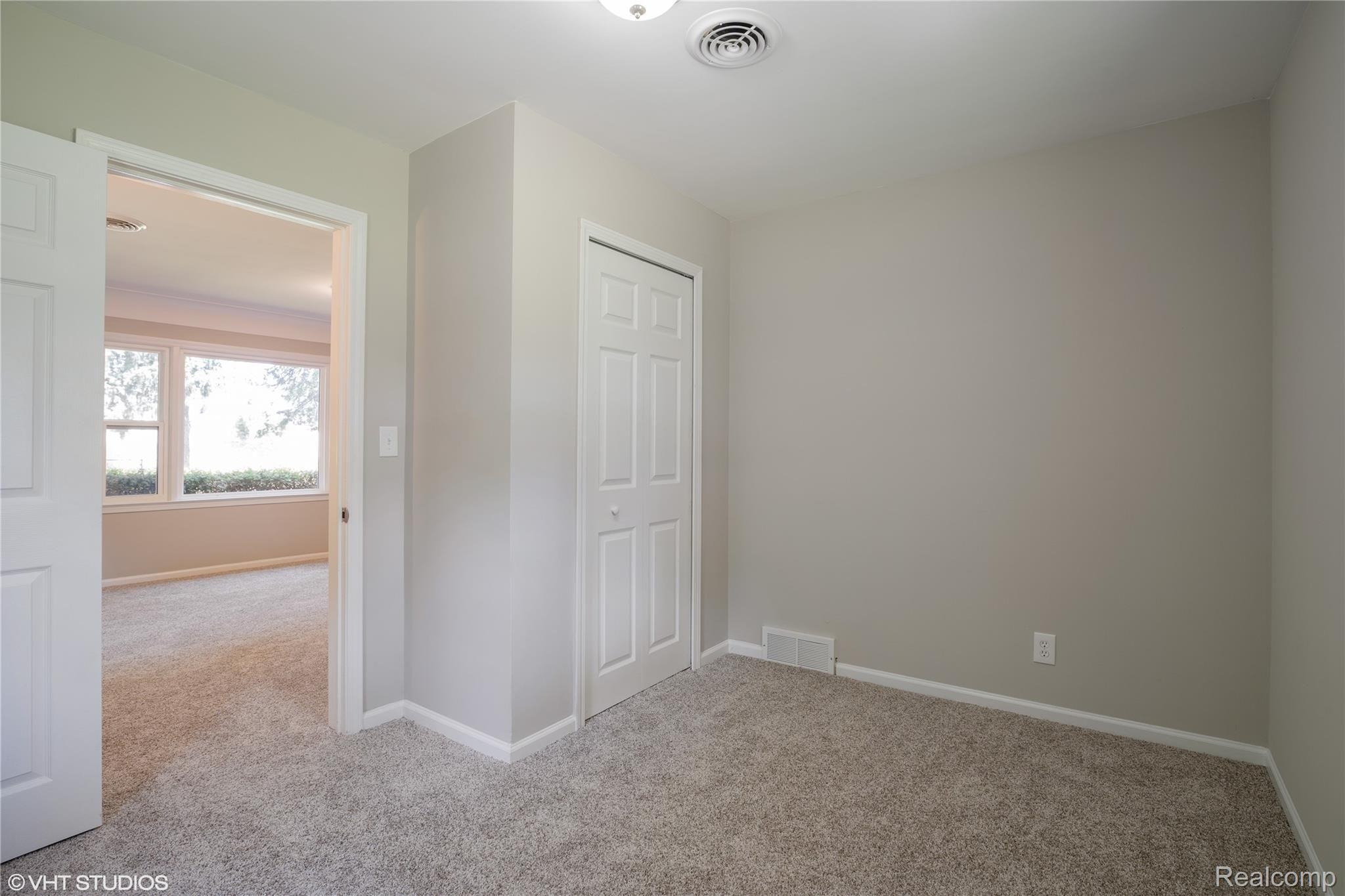 10892 Textile Road Belleville, MI 48111 - Photo 20 of 25 20_10892TextileRd_2020_HiRes.jpg