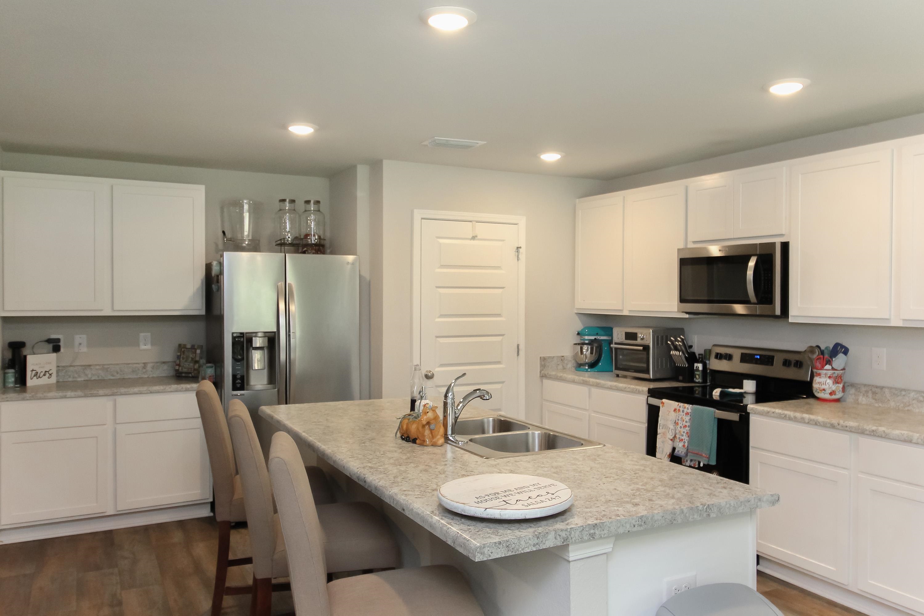 14280 Spearfish Drive Foley, AL 36535 - Photo 6 of 21 Kitchen