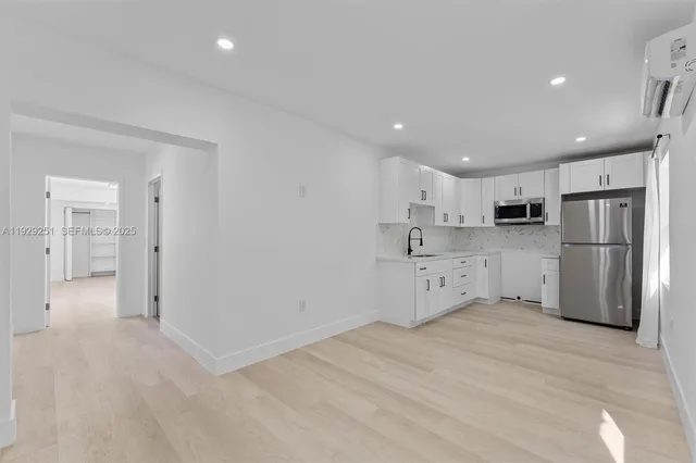 $1,750 | 2610 Northwest 83rd Avenue, Unit B, Sunrise, FL 33322