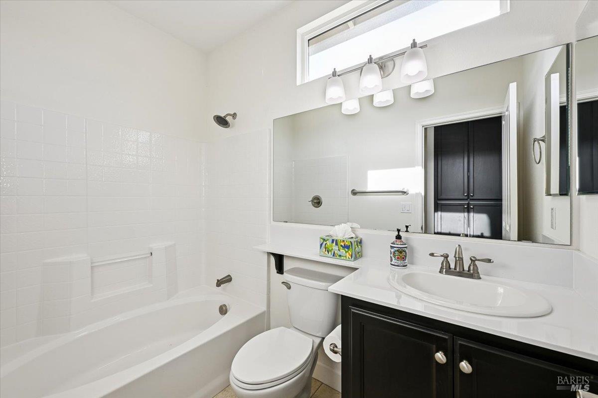 236 Shearwater Drive Rio Vista, CA 94571 - Photo 7 of 54