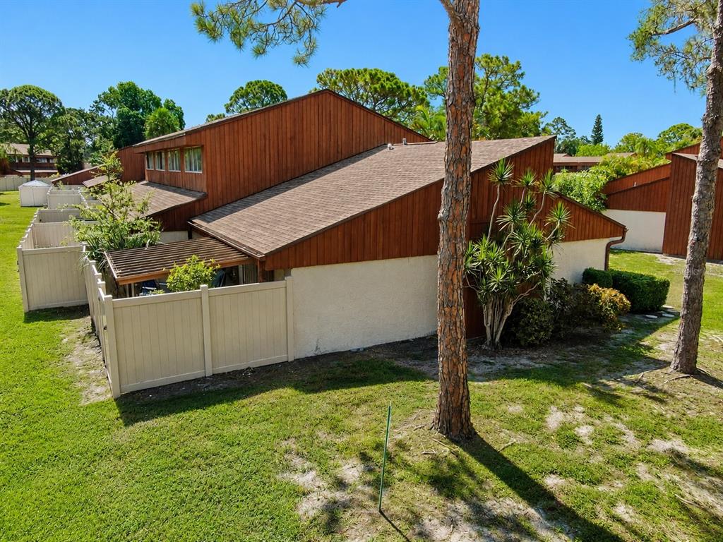 2054 Sunset Point Road, Unit 38 Clearwater, FL 33765 - Photo 33 of 34