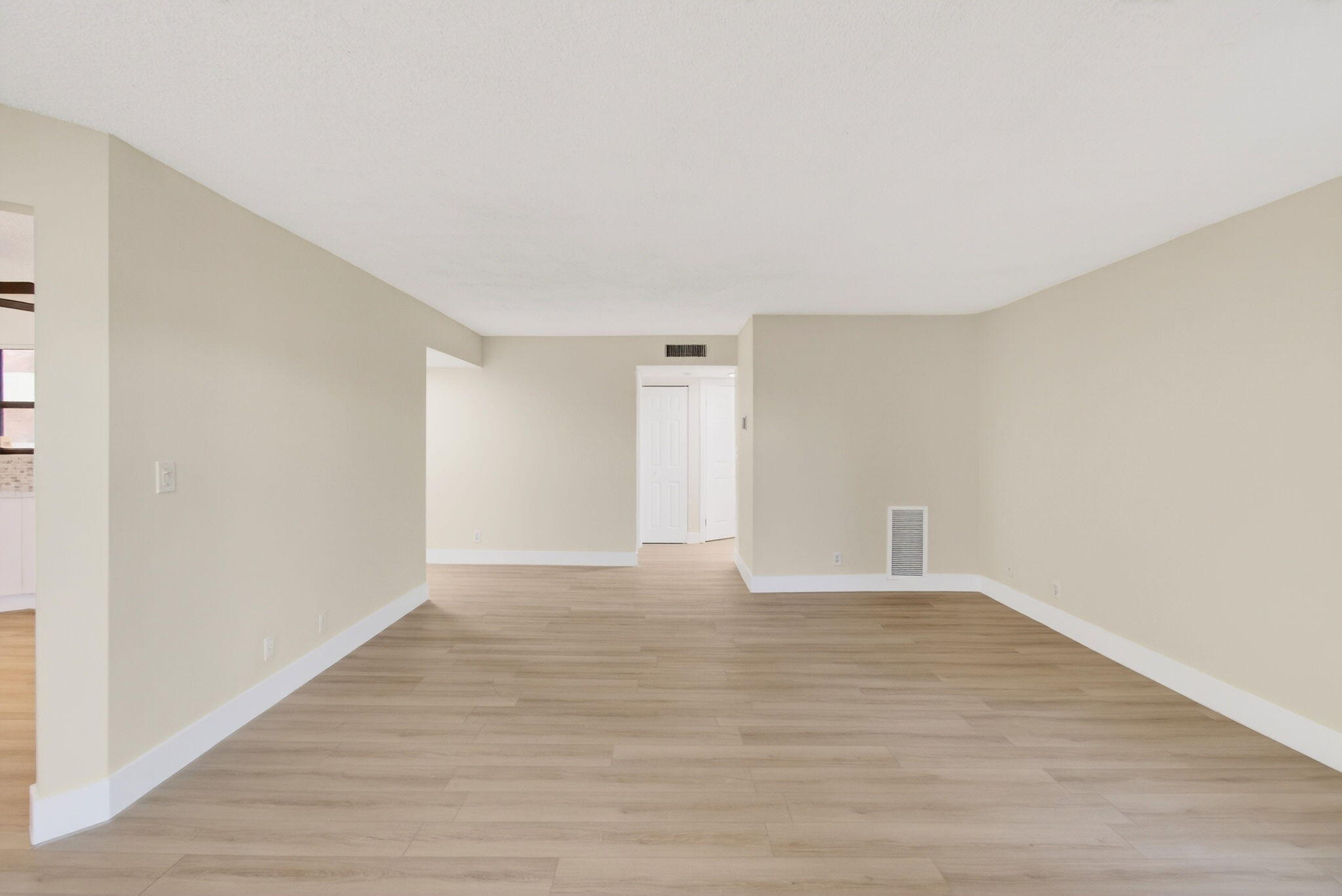 5900 Camino Del Sol, Unit 304 Boca Raton, FL 33433 - Photo 12 of 87 18-web-or-mls-DSC_4288