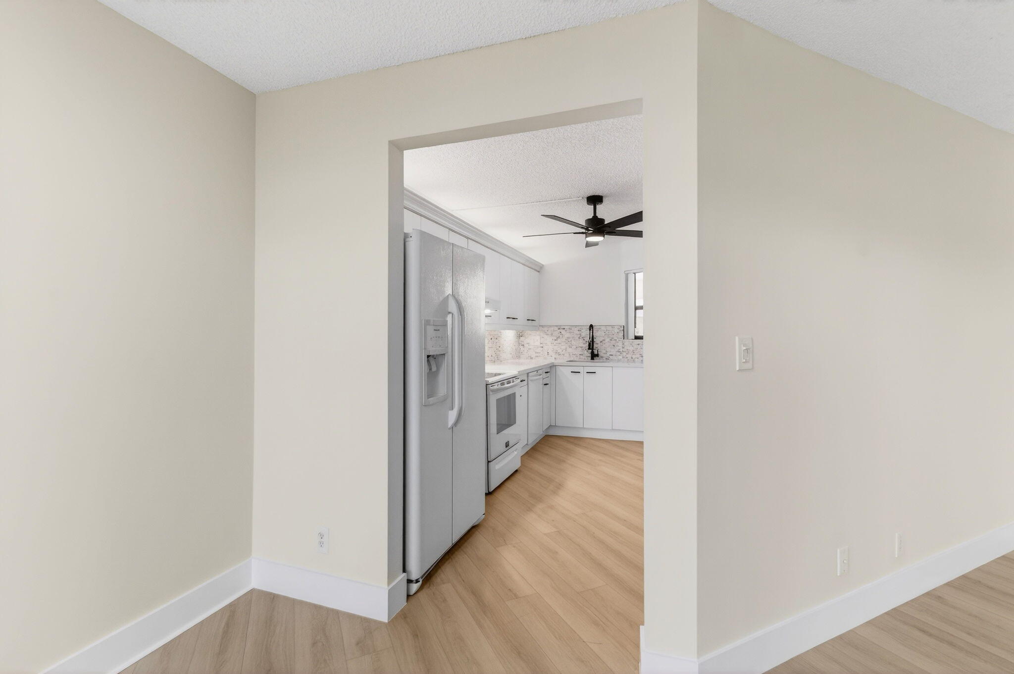 5900 Camino Del Sol, Unit 304 Boca Raton, FL 33433 - Photo 56 of 87 25-web-or-mls-DSC_4334