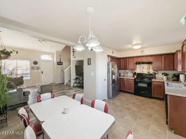 $217,950 | 2828 Owl Rock Place, El Paso, TX 79938