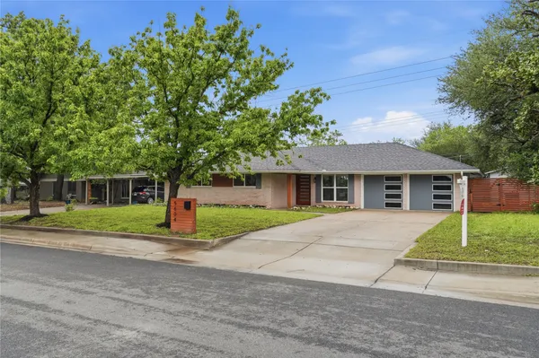 $675,000 | 5604 Coventry Lane, Austin, TX 78723