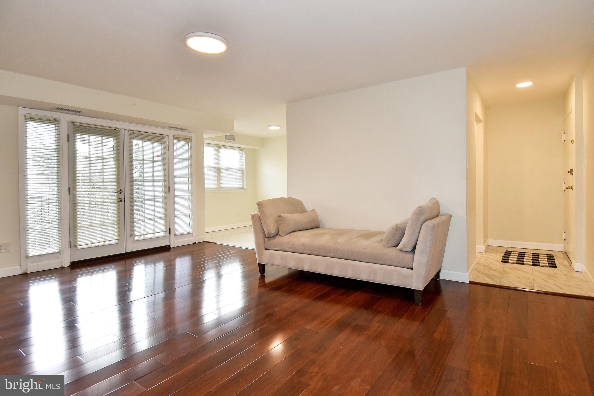 7087 Spring Garden Drive, Unit 102 Springfield, VA 22150 - Photo 13 of 34 Family Room