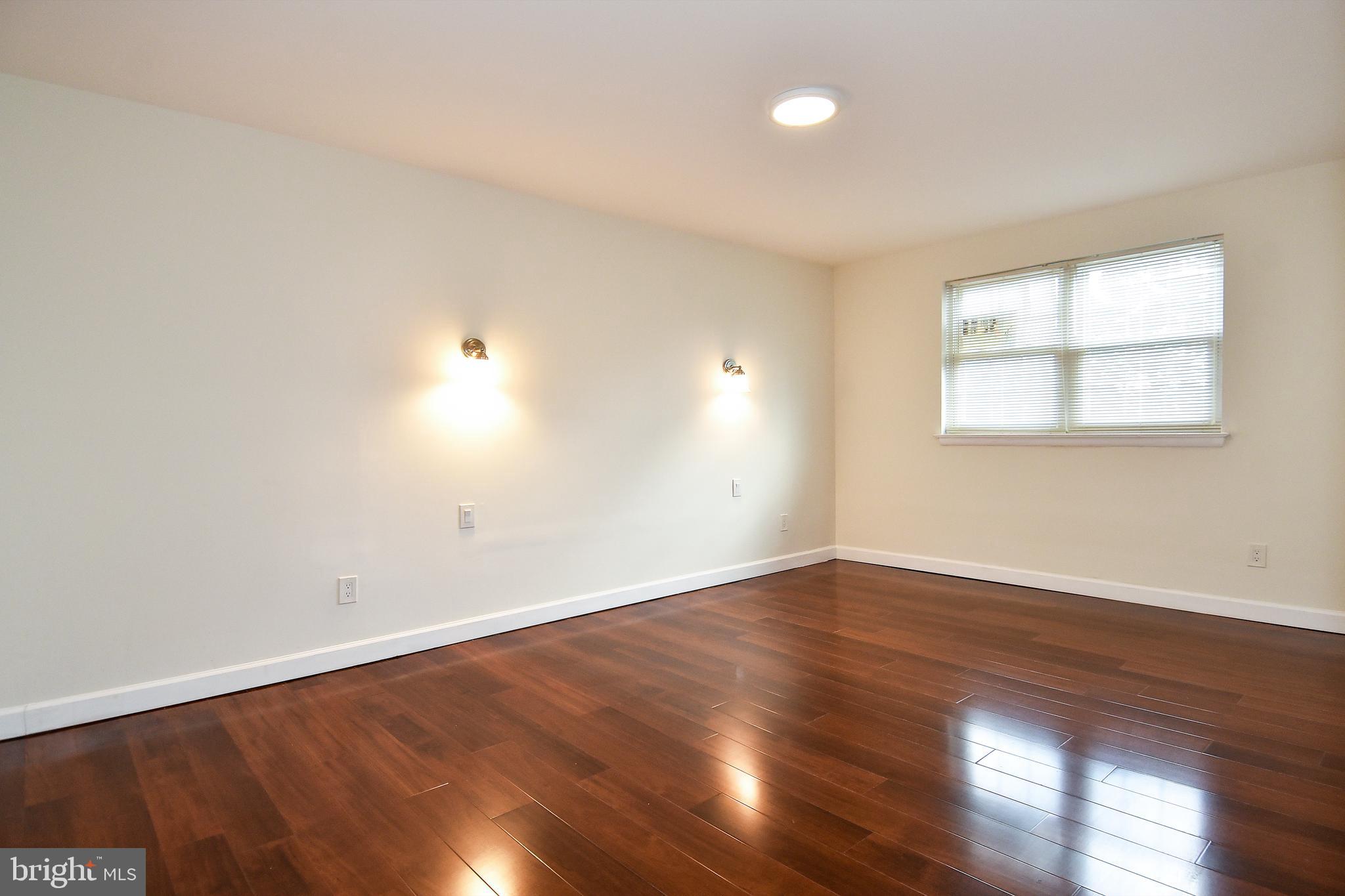 7087 Spring Garden Drive, Unit 102 Springfield, VA 22150 - Photo 29 of 34 Owners Bedroom #2