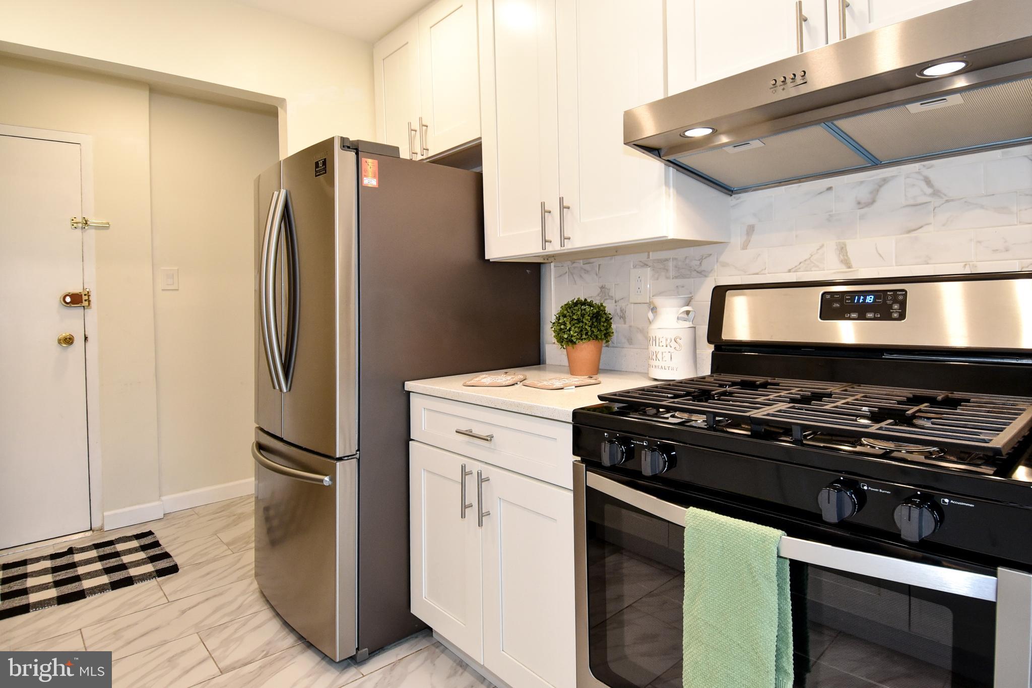 7087 Spring Garden Drive, Unit 102 Springfield, VA 22150 - Photo 6 of 34 Stainless Steel Appliances