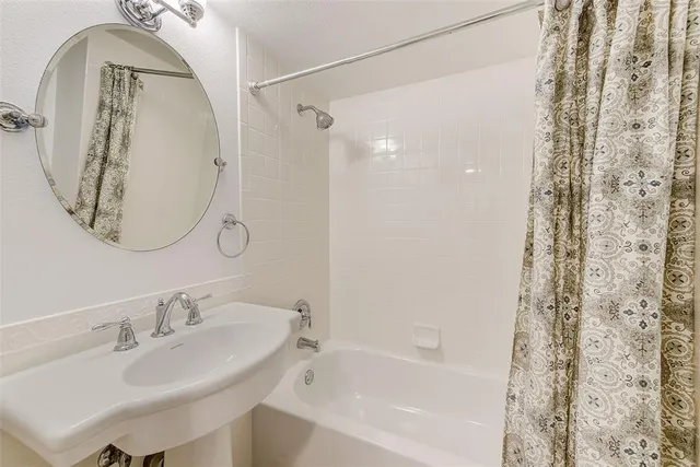 $220,000 | 12900 Vonn Road, Unit E205, Largo, FL 33774