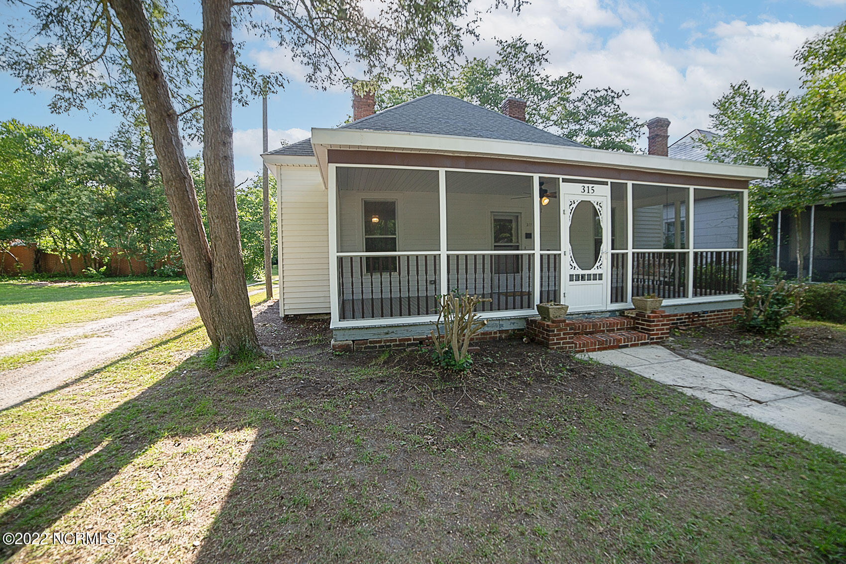 315 Steele Street Rockingham, NC 28379 - Photo 4 of 41 4