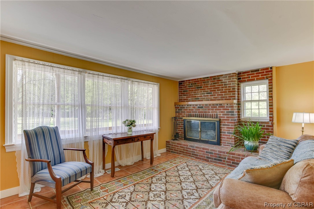 1595 Fitchetts Wharf Road Moon, VA 23119 - Photo 15 of 50