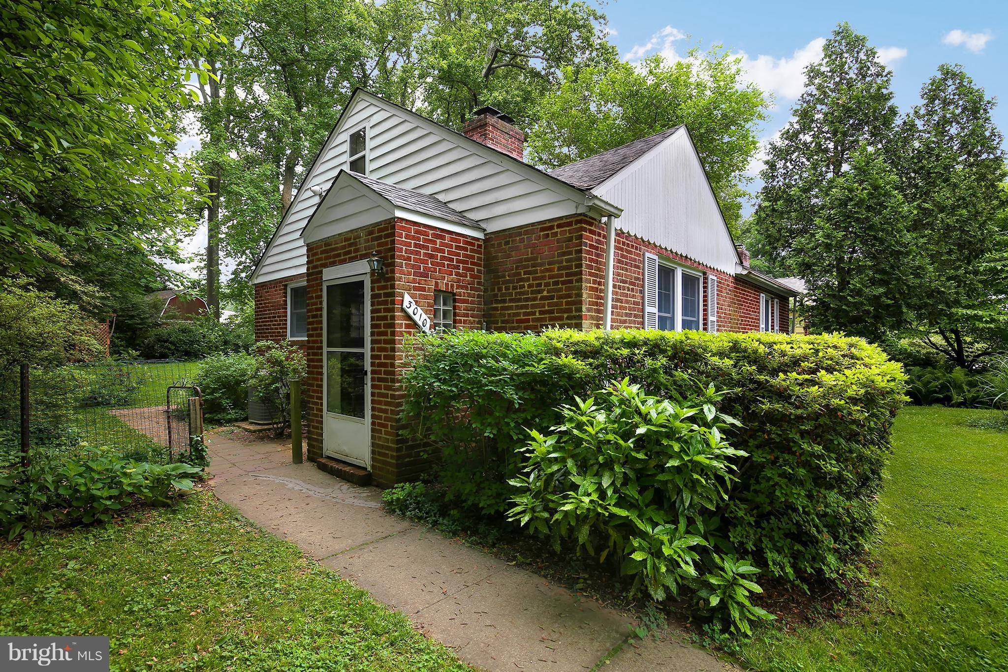 3010 Dawson Avenue Silver Spring, MD 20902 - Photo 2 of 29 Exterior (Front)