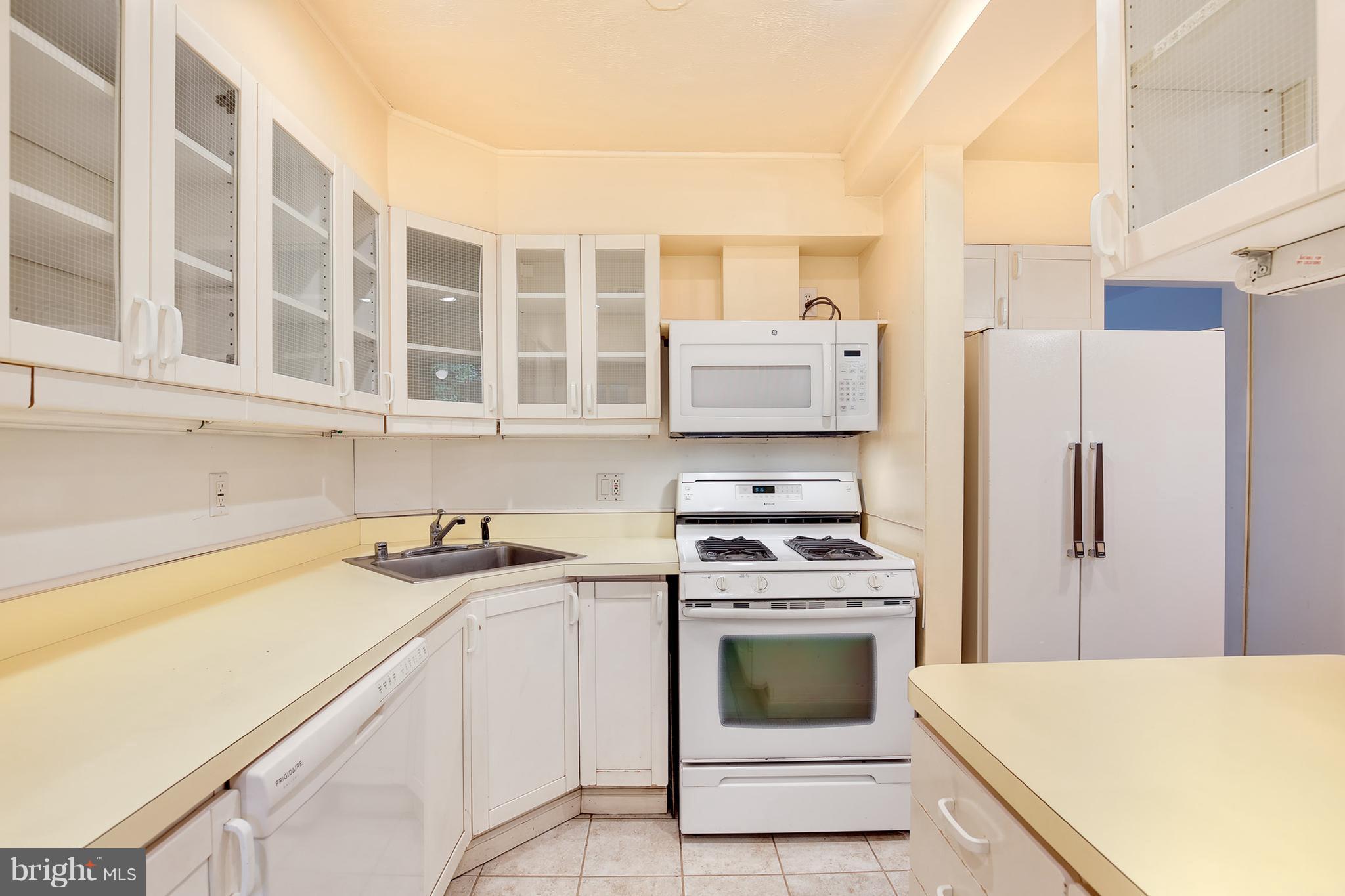 3010 Dawson Avenue Silver Spring, MD 20902 - Photo 11 of 29 Kitchen