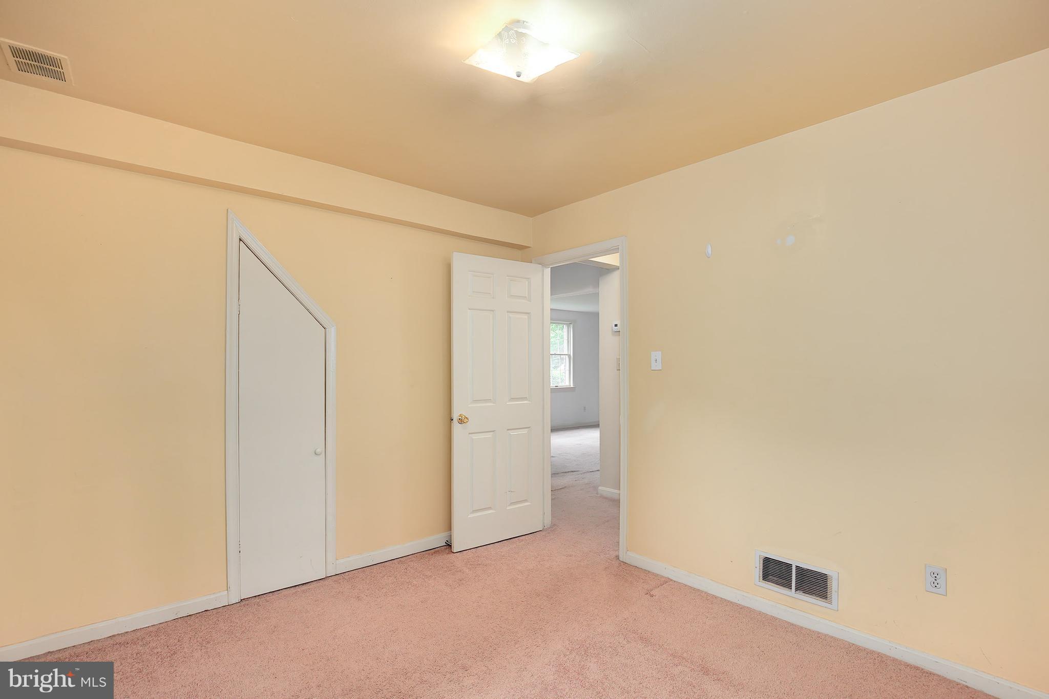 3010 Dawson Avenue Silver Spring, MD 20902 - Photo 14 of 29 Bedroom