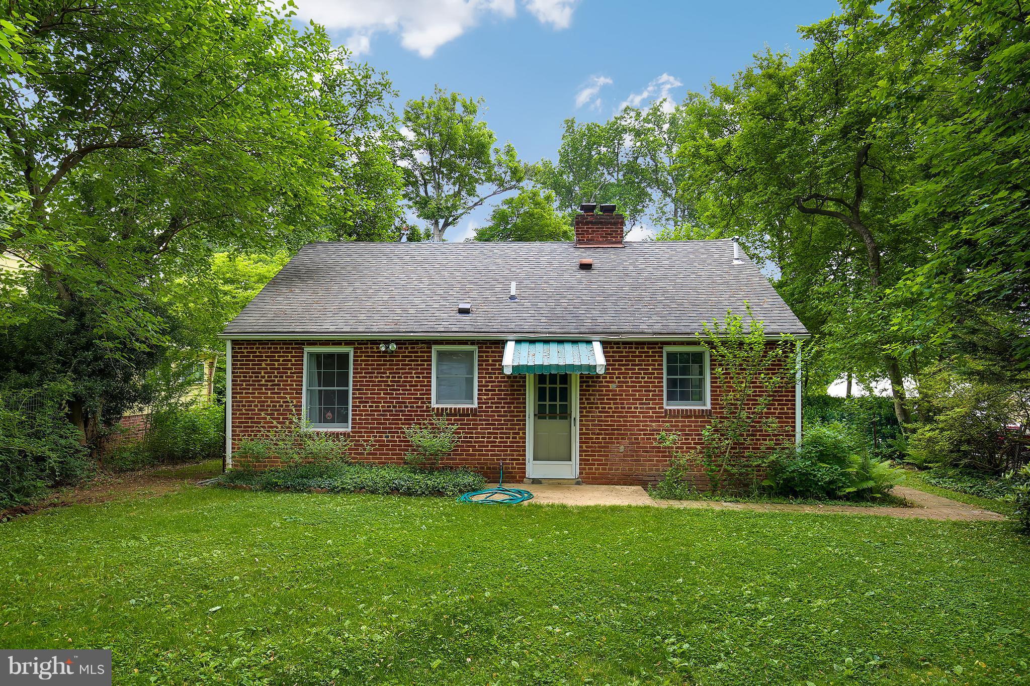 3010 Dawson Avenue Silver Spring, MD 20902 - Photo 23 of 29 Exterior (Rear)