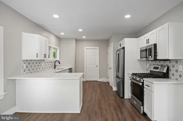 $3,200 | 16 Moore Avenue, Cherry Hill, NJ 08034