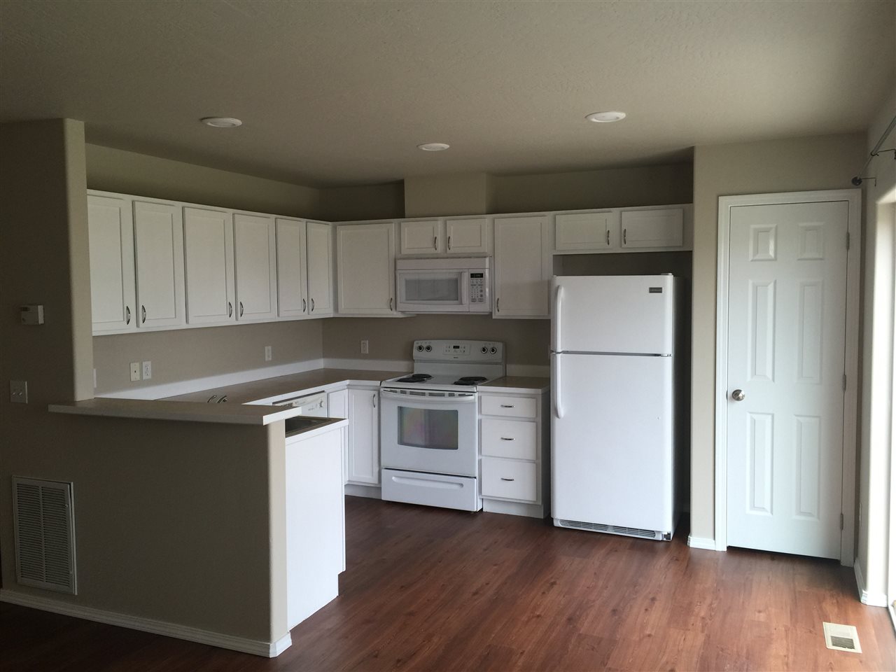 2706-2722 North Boeing Road Spokane, WA 99206 - Photo 5 of 11 Gallery Image 5