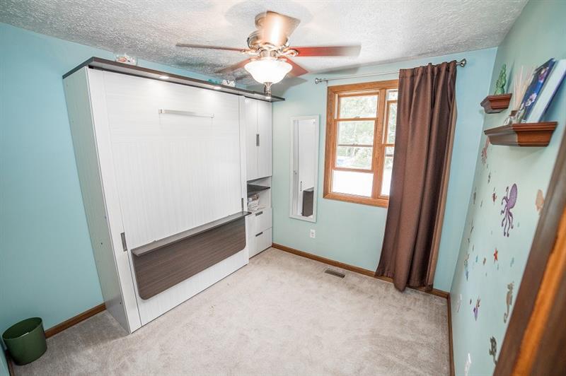 127 Crosslands Road Butler, PA 16002 - Photo 8 of 17