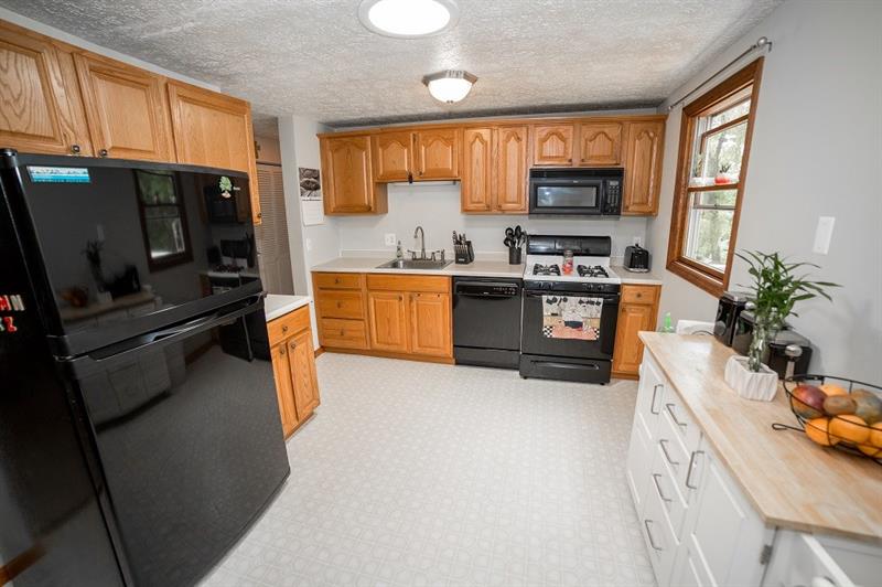 127 Crosslands Road Butler, PA 16002 - Photo 10 of 17