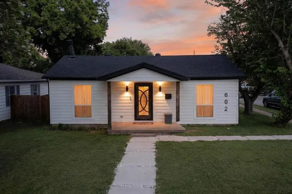 $365,000 | 602 North Bagdad Road, Grand Prairie, TX 75050