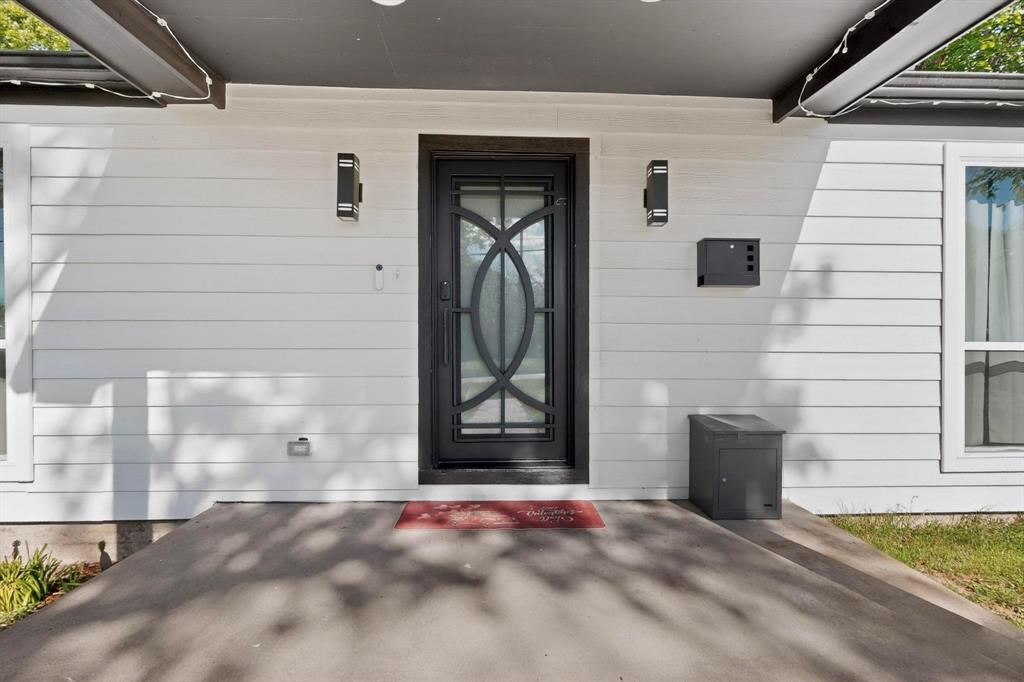 602 North Bagdad Road Grand Prairie, TX 75050 - Photo 11 of 39