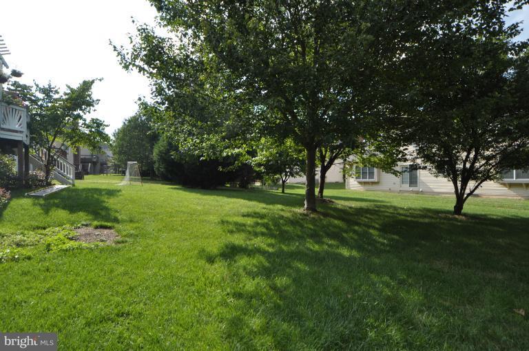 10874 Hunter Gate Way Reston, VA 20194 - Photo 11 of 30 View