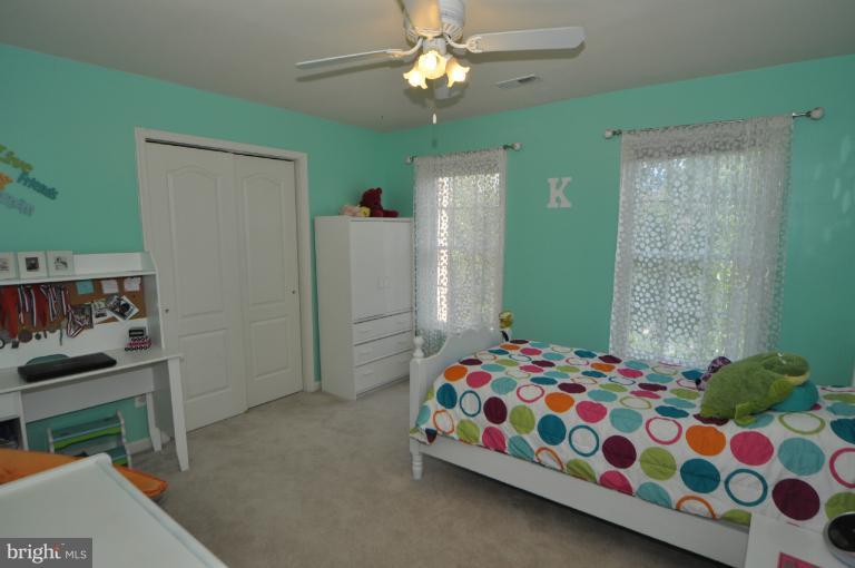 10874 Hunter Gate Way Reston, VA 20194 - Photo 21 of 30 Bedroom