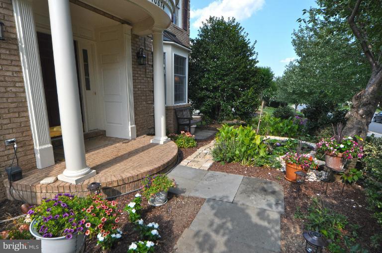 10874 Hunter Gate Way Reston, VA 20194 - Photo 27 of 30 Exterior (General)